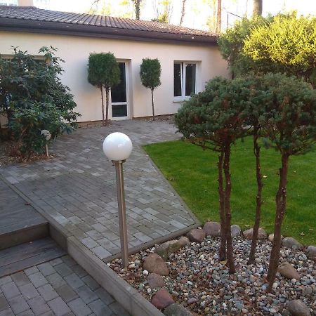 Bb Consul Bed & Breakfast Лодз Екстериор снимка