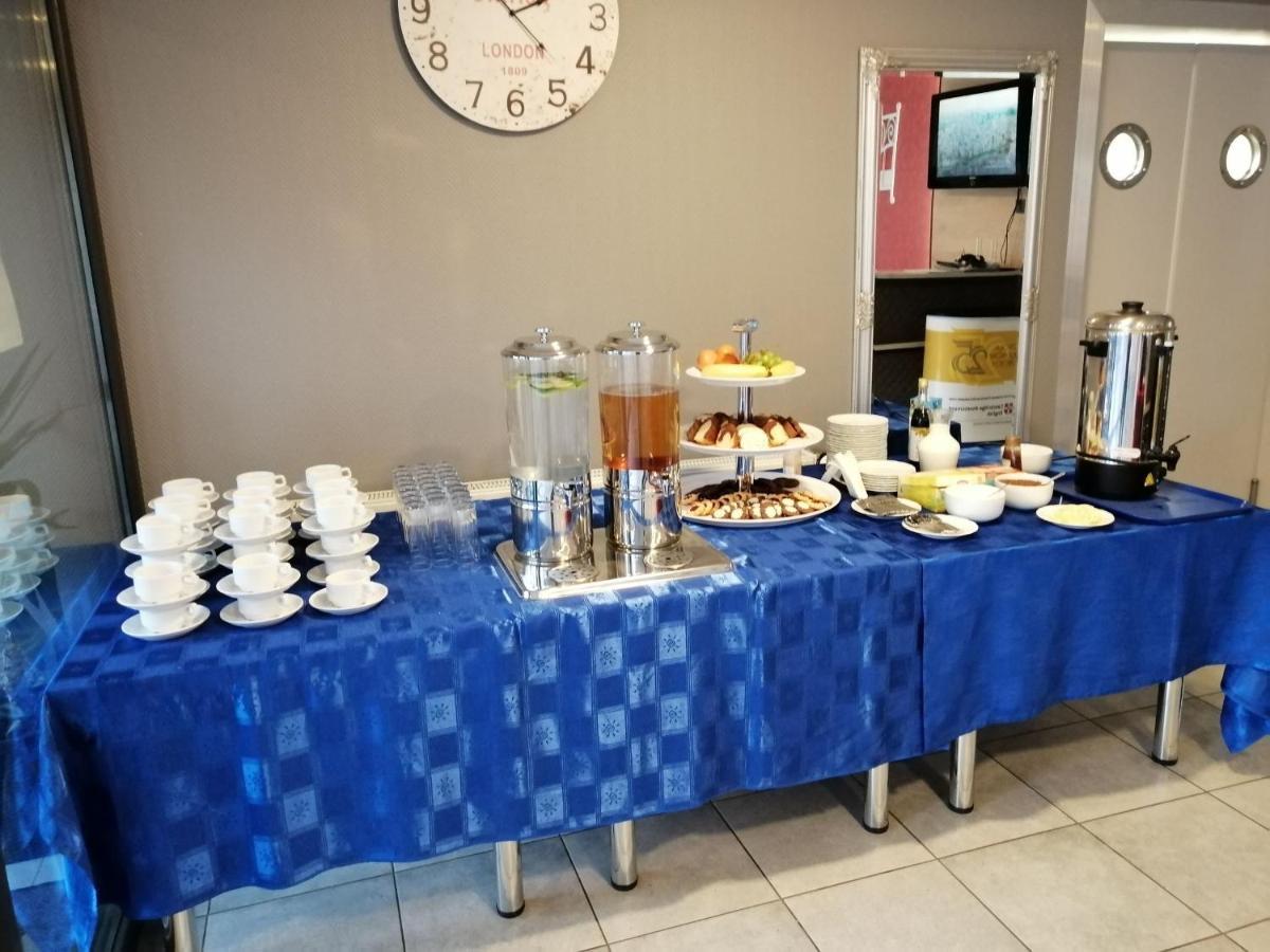 Bb Consul Bed & Breakfast Лодз Екстериор снимка