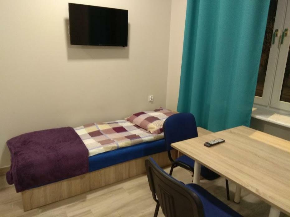Bb Consul Bed & Breakfast Лодз Екстериор снимка